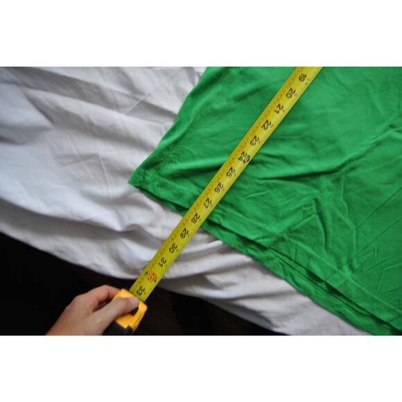 Buc-ees Green Short Sleeve Limited Edition Irish Shirt Medium - Picture 8 of 8